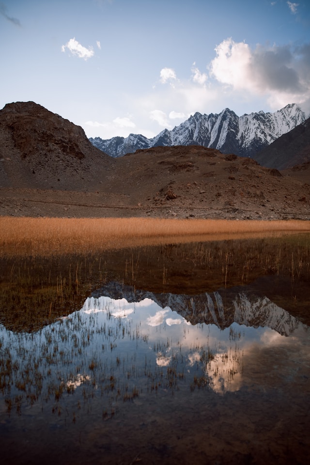 the hunzai lad ohfvgvapyr4 unsplash